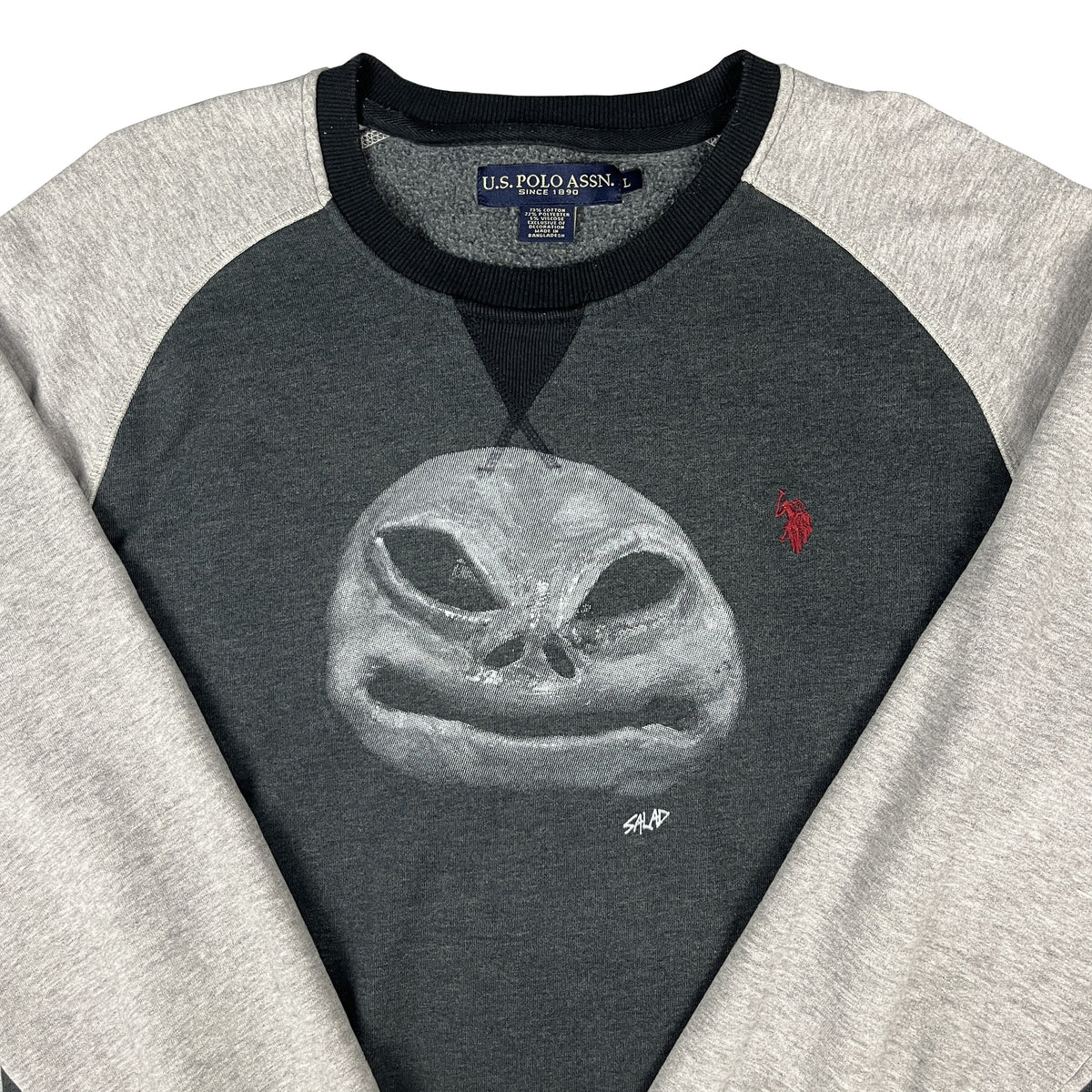 Alien Sweatshirt - L